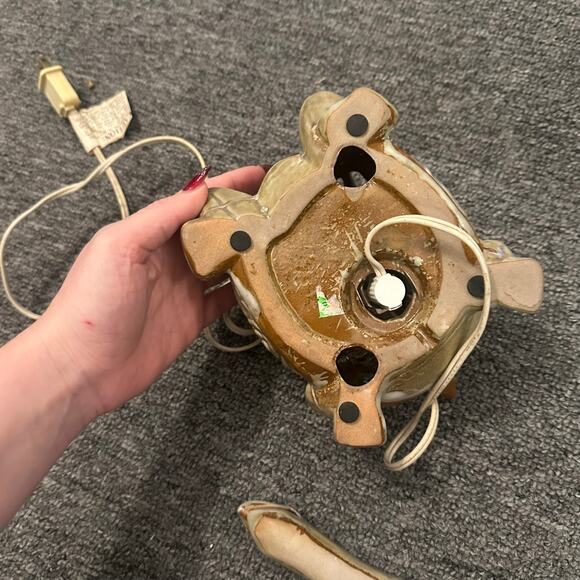 Whimsy Floral Kirkland's Ceramic Sage Turtle Nightlight Table Lamp Head Bobbles. - Picture 4 of 6